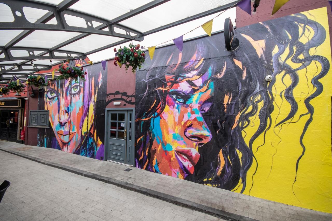Crown Quarter Hotel Wexford Exterior foto